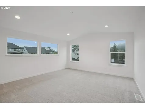 1386 N Kalani Loop Ridgefield WA 98642