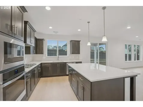 1386 N Kalani Loop Ridgefield WA 98642
