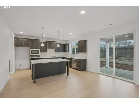 1386 N Kalani Loop Ridgefield WA 98642
