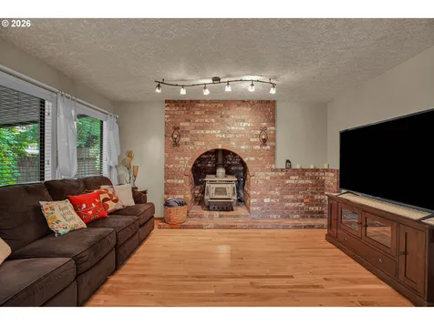 520 SE 15th Street Gresham OR 97080