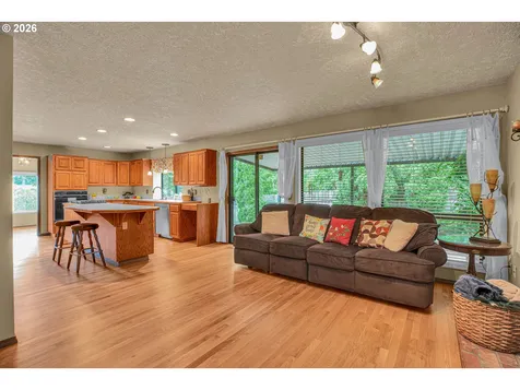 520 SE 15th Street Gresham OR 97080