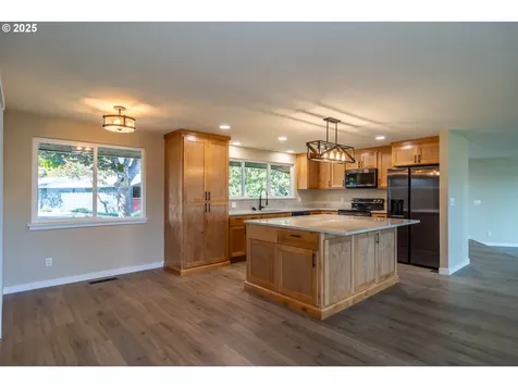 6497 Garden Valley Road Roseburg OR 97471