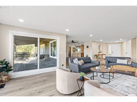 6497 Garden Valley Road Roseburg OR 97471