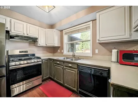304 NW 5th Street Sublimity OR 97385