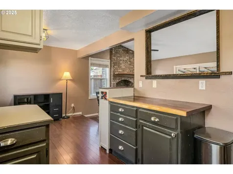 304 NW 5th Street Sublimity OR 97385