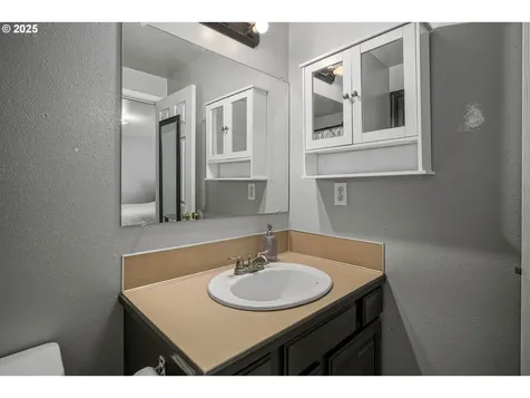 304 NW 5th Street Sublimity OR 97385