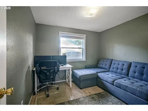 304 NW 5th Street Sublimity OR 97385