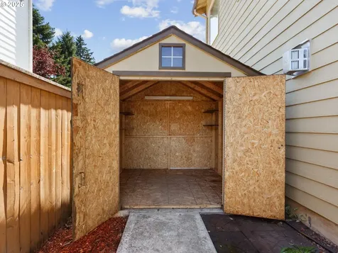 18 NW 24th Street Battle Ground WA 98604