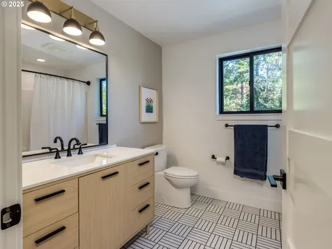 19245 SW Heightsview Drive Beaverton OR 97007