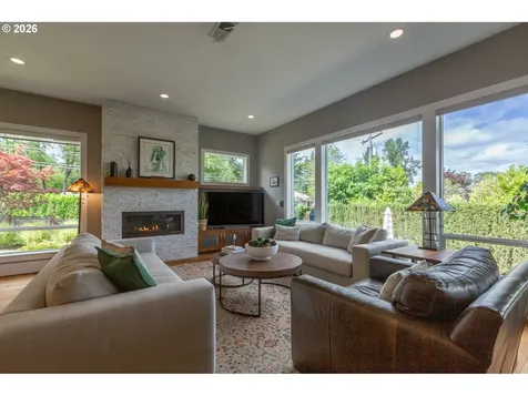 16902 Chapin Way Lake Oswego OR 97034