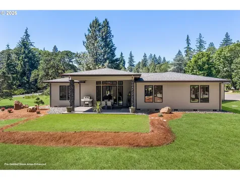 12 Corner Road Underwood WA 98651