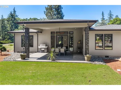 12 Corner Road Underwood WA 98651