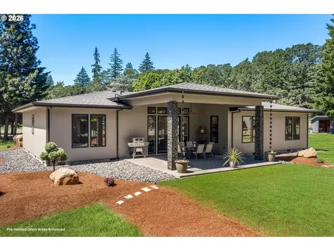 12 Corner Road Underwood WA 98651