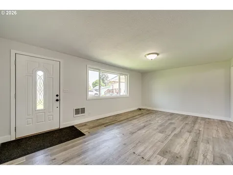15015 NE 74th Street Vancouver WA 98682