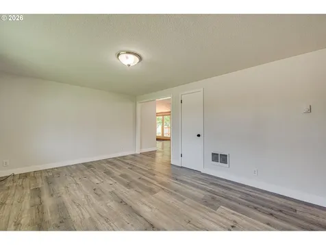 15015 NE 74th Street Vancouver WA 98682