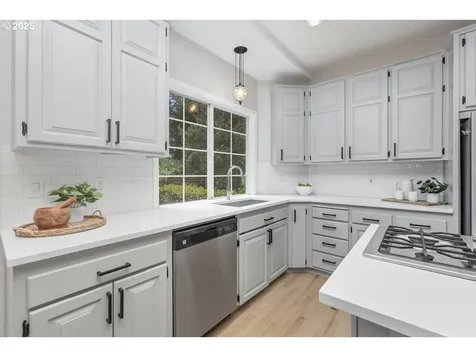 15730 SW Bobwhite Circle Beaverton OR 97007