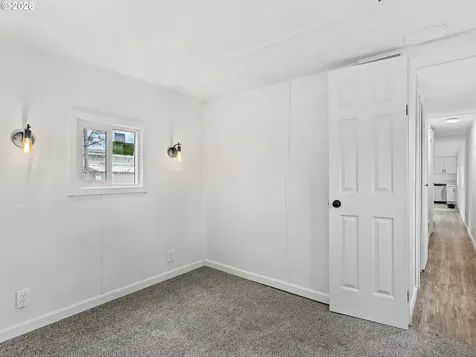 500 N Gilwood Street Carlton OR 97111