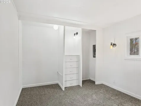 500 N Gilwood Street Carlton OR 97111