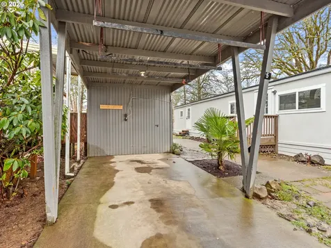 500 N Gilwood Street Carlton OR 97111