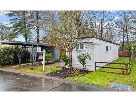 500 N Gilwood Street Carlton OR 97111