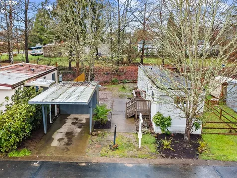 500 N Gilwood Street Carlton OR 97111