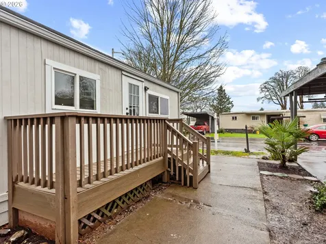 500 N Gilwood Street Carlton OR 97111