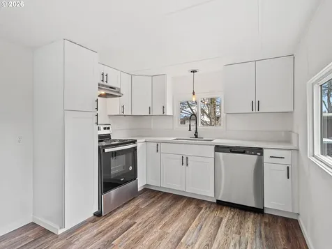 500 N Gilwood Street Carlton OR 97111