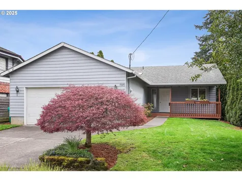9328 N Richmond Avenue Portland OR 97203