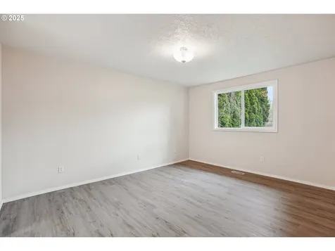 9328 N Richmond Avenue Portland OR 97203
