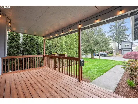 9328 N Richmond Avenue Portland OR 97203