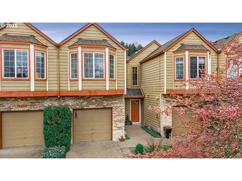 5951 S Hood Avenue Portland OR 97239