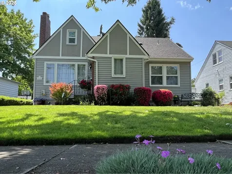 2200 N Dekum Street Portland OR 97217