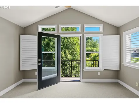 20 Summit Ridge Court Lake Oswego OR 97035