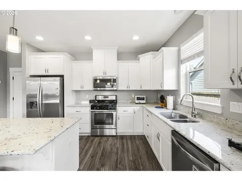 1293 S 9th Street Independence OR 97351