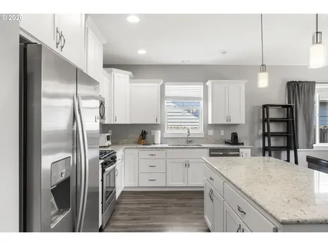 1293 S 9th Street Independence OR 97351