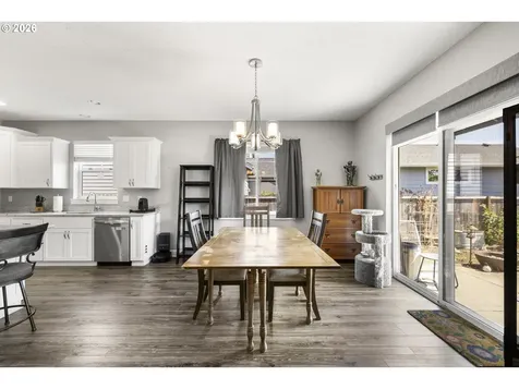 1293 S 9th Street Independence OR 97351