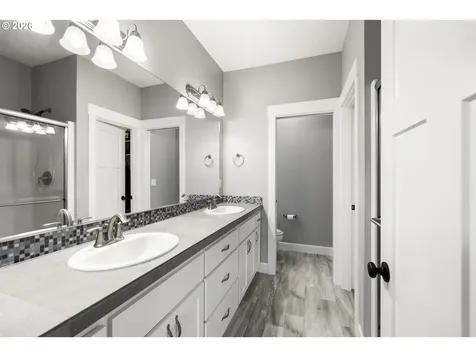 1293 S 9th Street Independence OR 97351