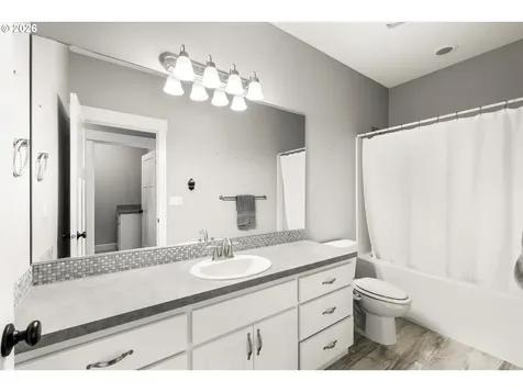 1293 S 9th Street Independence OR 97351