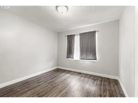 1293 S 9th Street Independence OR 97351