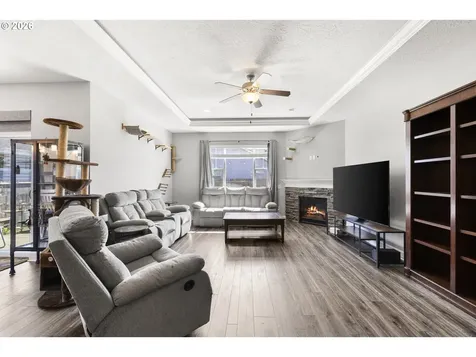1293 S 9th Street Independence OR 97351