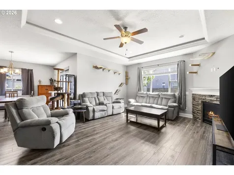 1293 S 9th Street Independence OR 97351