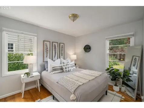 5935 NE 18th Avenue Portland OR 97211