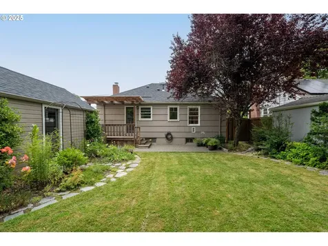 5935 NE 18th Avenue Portland OR 97211