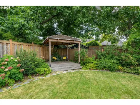 5935 NE 18th Avenue Portland OR 97211