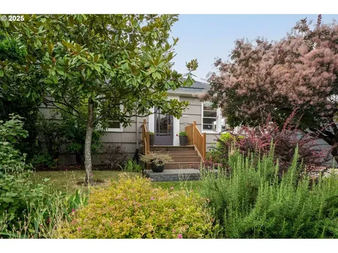 5935 NE 18th Avenue Portland OR 97211