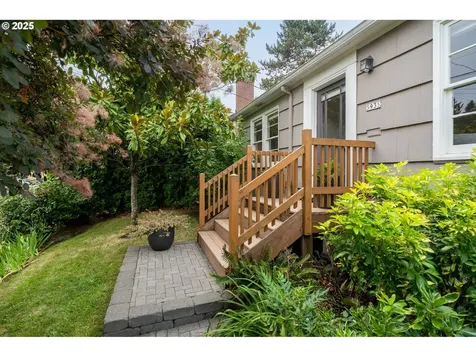 5935 NE 18th Avenue Portland OR 97211
