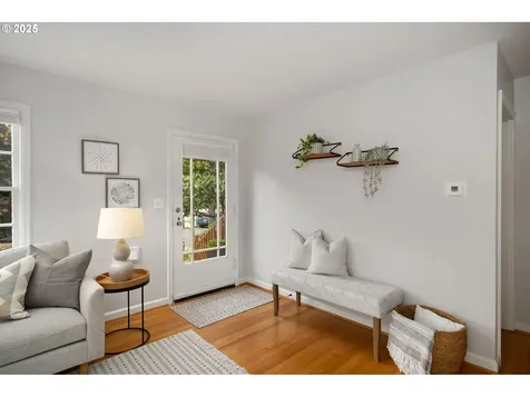 5935 NE 18th Avenue Portland OR 97211