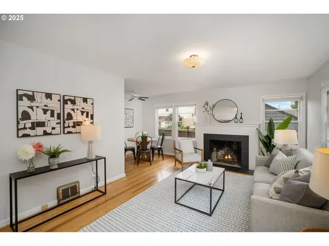 5935 NE 18th Avenue Portland OR 97211