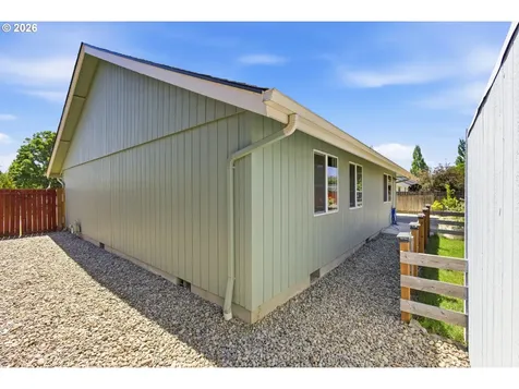 633 Cedar Street Independence OR 97351