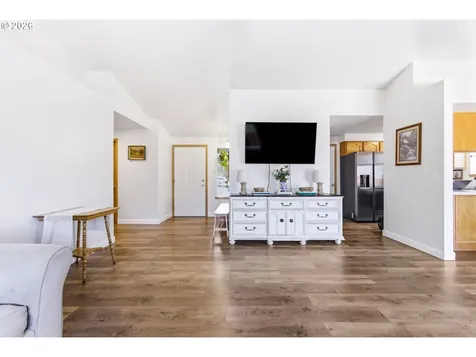633 Cedar Street Independence OR 97351